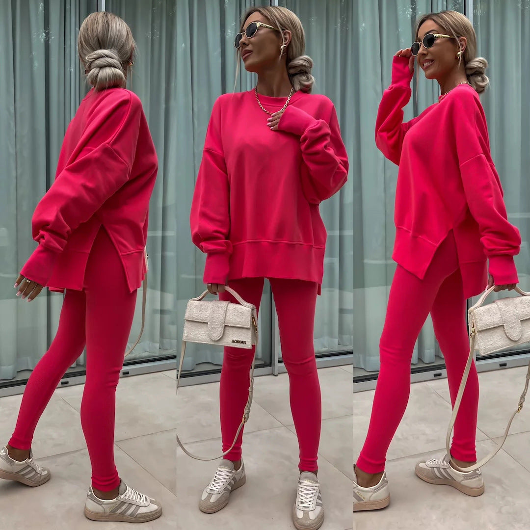 Comodo set lounge con felpa con cappuccio alla moda e pantaloni coordinati - perfetto per rilassarsi