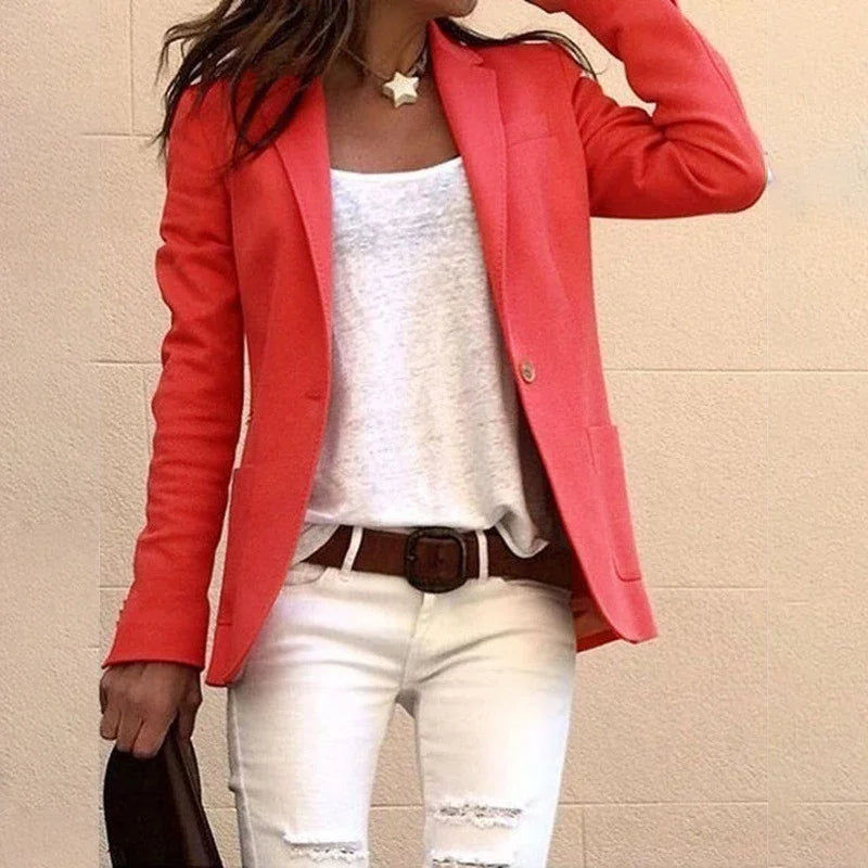 Elegante giacca Elise Slim Fit da donna: la vestibilità perfetta per un look alla moda ed elegante