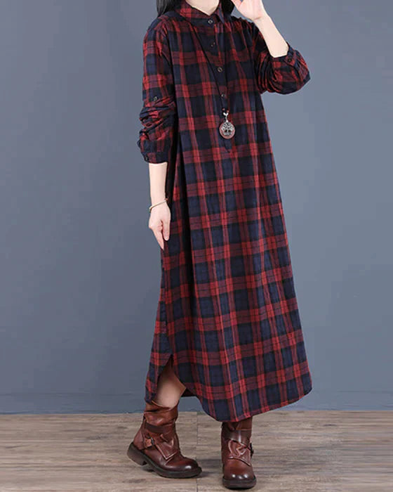 Elegante vestaglia da donna svasata con maniche lunghe e bottoni