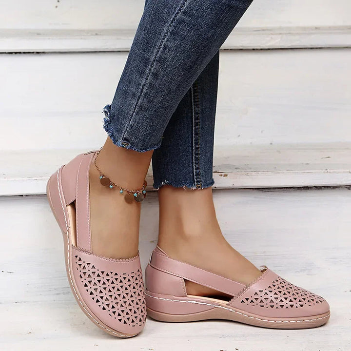 Sandali con plateau eleganti e dal design vintage per donne dal fascino senza tempo