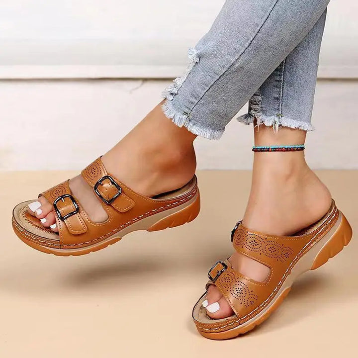 Selina - Eleganti sandali con plateau e doppia fibbia per un comfort eccezionale e un look alla moda