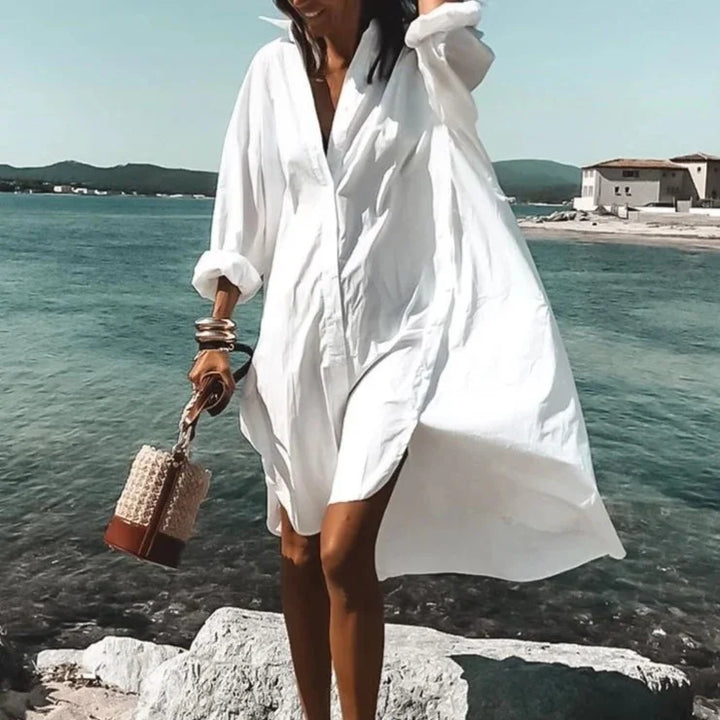 Elegante abito oversize da donna con maniche lunghe e bottoni: il perfetto outfit leggero per tutti i giorni