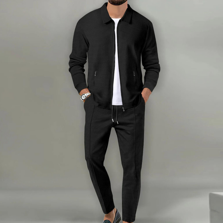 Elegante set da uomo con gilet con frange e pantaloni corti - perfetto per l'estate