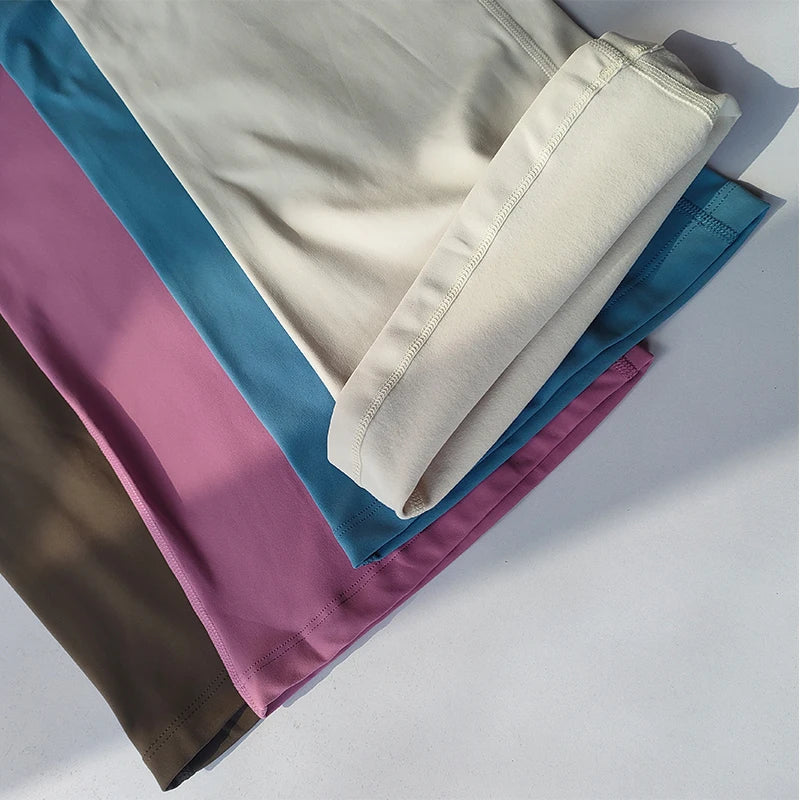Emozionanti pantaloni da yoga svasati da donna - stile e comfort in uno!