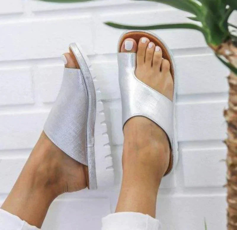 Eleganti e comode infradito ortopediche da donna per l'estate, per un look sano e alla moda