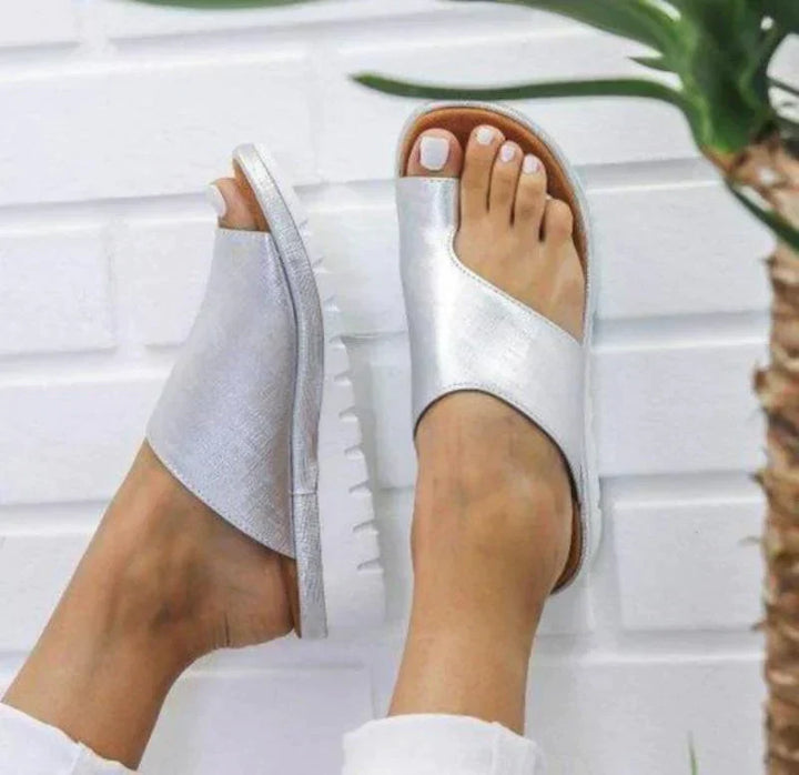 Eleganti e comode infradito ortopediche da donna per l'estate, per un look sano e alla moda