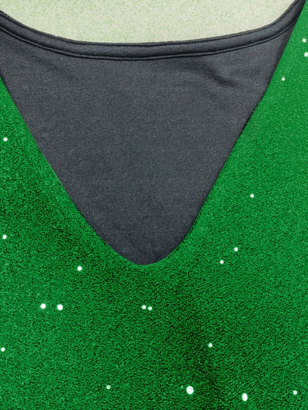 Mini abito da donna con scollatura a punta e maniche lunghe in paillettes scintillanti - perfetto per eventi bodycon