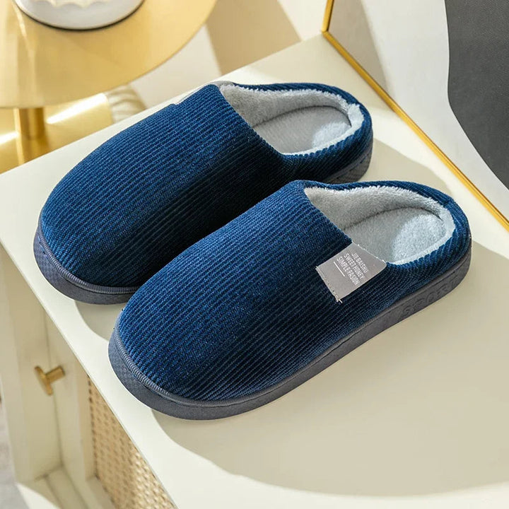 SunStride - Esclusive pantofole invernali in peluche per un comfort e un look alla moda