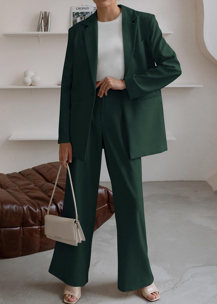 Elegante set giacca e pantaloni da donna, ideale per l'ufficio e per le uscite di tutti i giorni