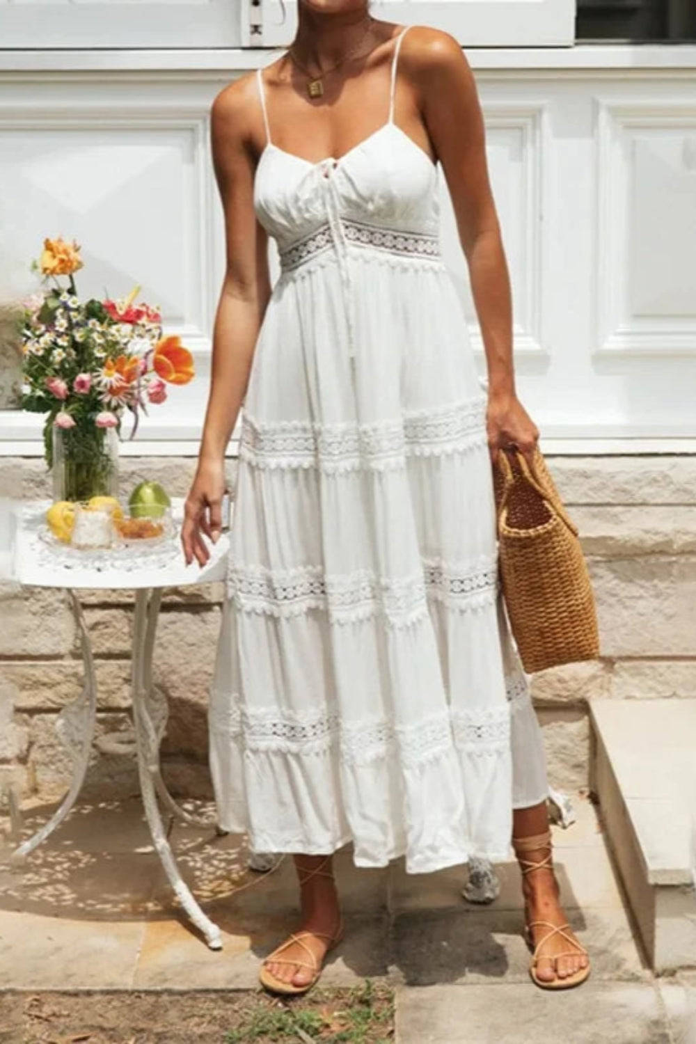 Elegante abito lungo da donna con accenti di pizzo - perfetto per la primavera e l'estate!