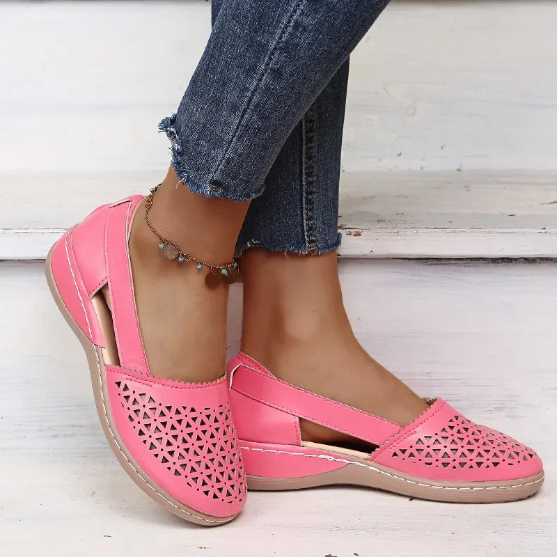 Sandali con plateau eleganti e dal design vintage per donne dal fascino senza tempo