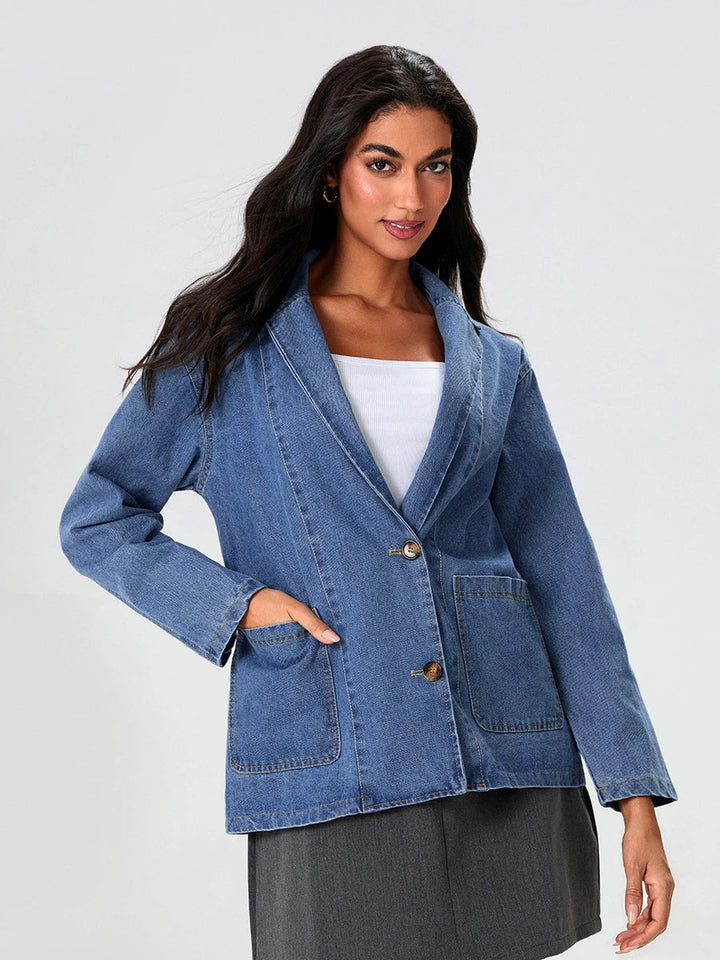 UrbanEdge - Una giacca in denim versatile e alla moda, con un taglio classico e uno stile elegante