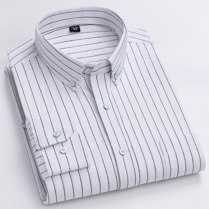 Elegante capo da uomo con cavigliera nel design trendy di Karo - vestibilità regolare per un perfetto look Smart Casual