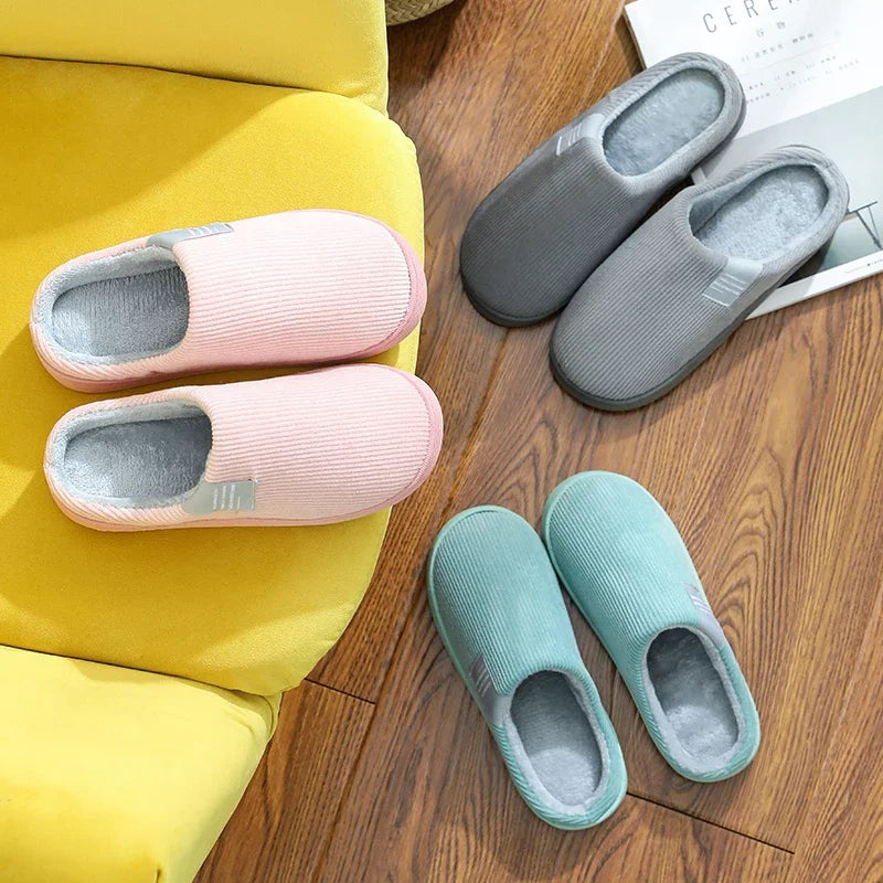 SunStride - Esclusive pantofole invernali in peluche per un comfort e un look alla moda