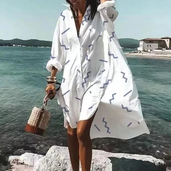 Elegante abito oversize da donna con maniche lunghe e bottoni: il perfetto outfit leggero per tutti i giorni