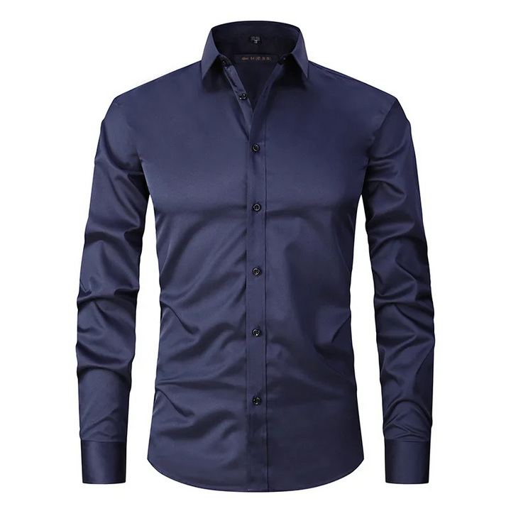 Camisa maschile slim fit di manga lunga con bottoni a contrasto per un look moderno ed elegante