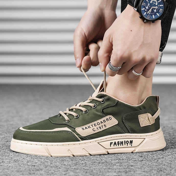 Esclusive scarpe sportive da uomo in tela con finiture uniche realizzate a mano