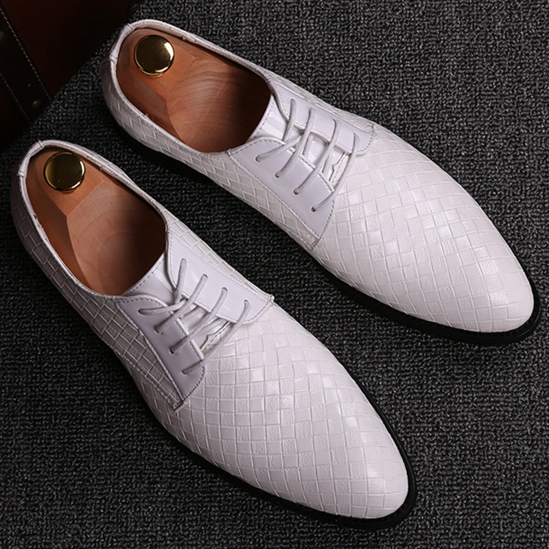 Eleganti scarpe da ginnastica stringate da uomo in mesh arioso per un look alla moda