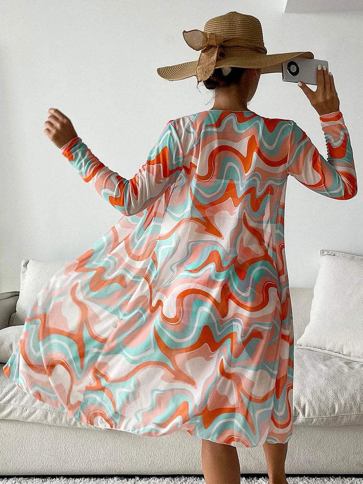 Elegante set da spiaggia da donna in 3 pezzi: cardigan lungo trasparente, top bikini frontale e pantaloncini a vita alta alla moda
