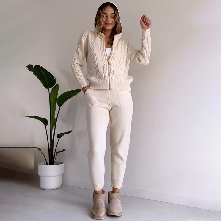 Set elegante e confortevole: giacca e pantaloni eleganti MANAHIL