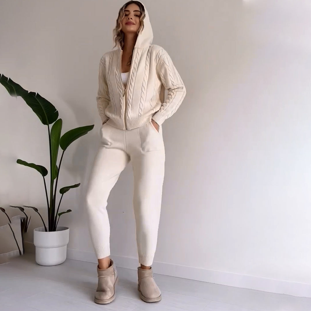 Set elegante e confortevole: giacca e pantaloni eleganti MANAHIL