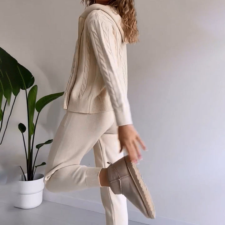Set elegante e confortevole: giacca e pantaloni eleganti MANAHIL