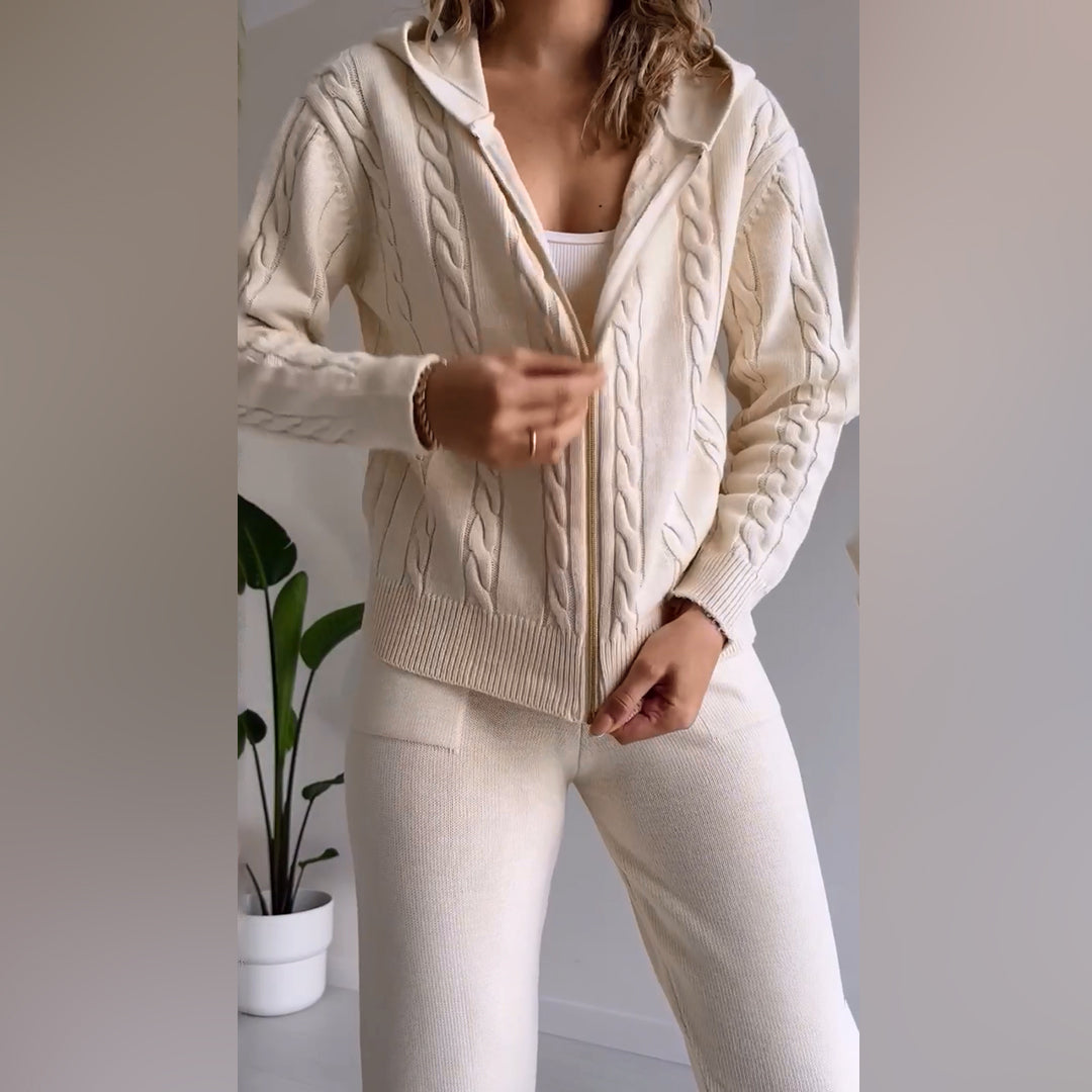 Set elegante e confortevole: giacca e pantaloni eleganti MANAHIL
