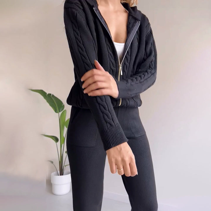 Set elegante e confortevole: giacca e pantaloni eleganti MANAHIL