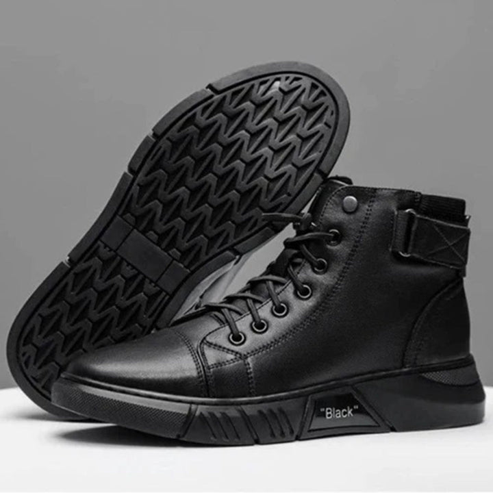 Scarpe ADLEMO nere: eleganza e comfort senza pari ad ogni passo