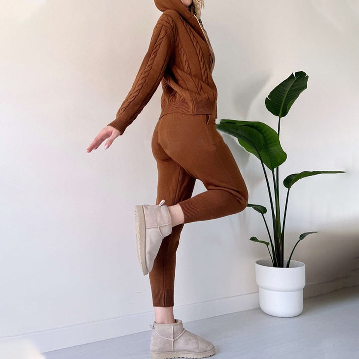 Set elegante e confortevole: giacca e pantaloni eleganti MANAHIL