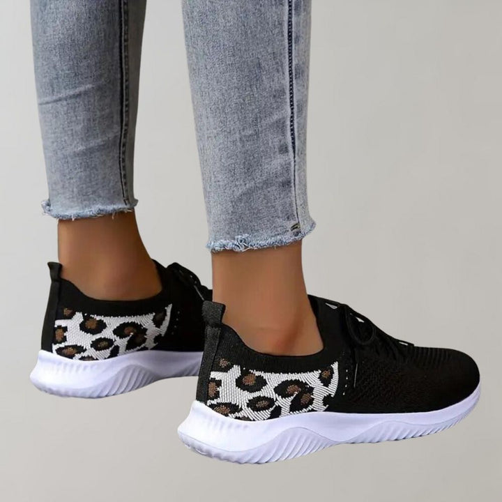Tênis Feminino Leve e Respirável em Malha Tricotada - Conforto Casual com Cadarço