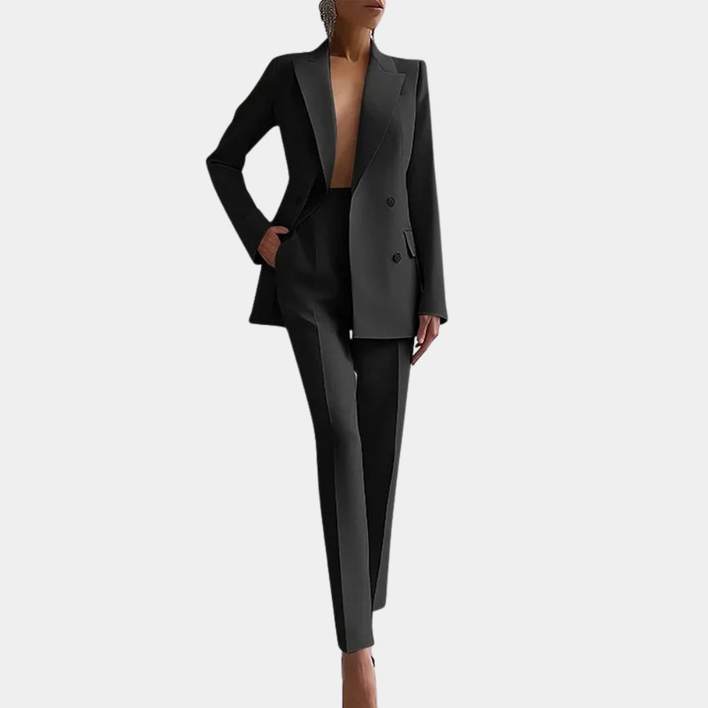 Juna - Un set da donna sofisticato ed elegante, che metterà in risalto la vostra personalità di stile.