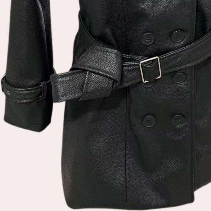 Elegante giacca in pelle da donna - elegante e calda per le giornate invernali