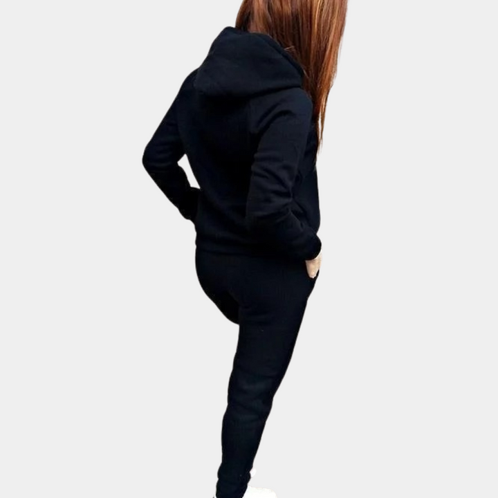 Elegante completo da donna con cappuccio alla moda per donne alla moda