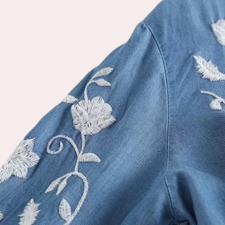 Elegante cardigan Breanne con fiori ricamati per donna