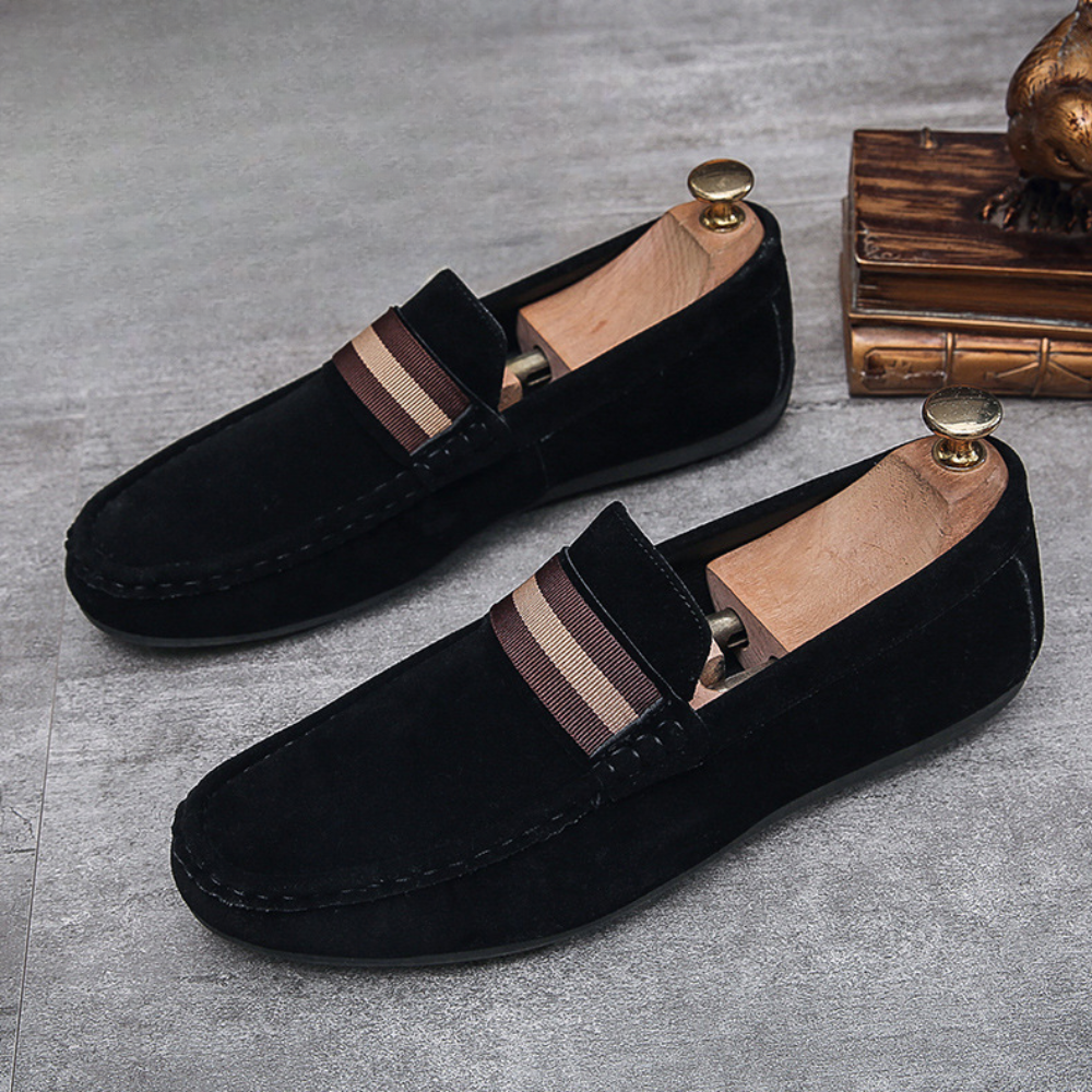 Mocassini Teofil: eleganza e lusso per l'uomo moderno