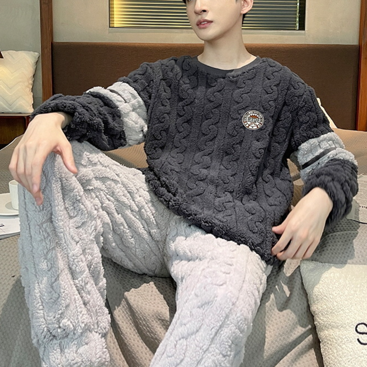 Elegante set da pigiama invernale da uomo per le serate fredde