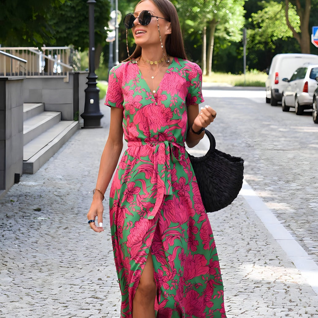 Elegante accappatoio da donna senza polsini con elegante colletto a V