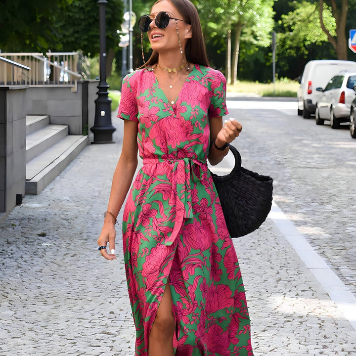 Elegante accappatoio da donna senza polsini con elegante colletto a V