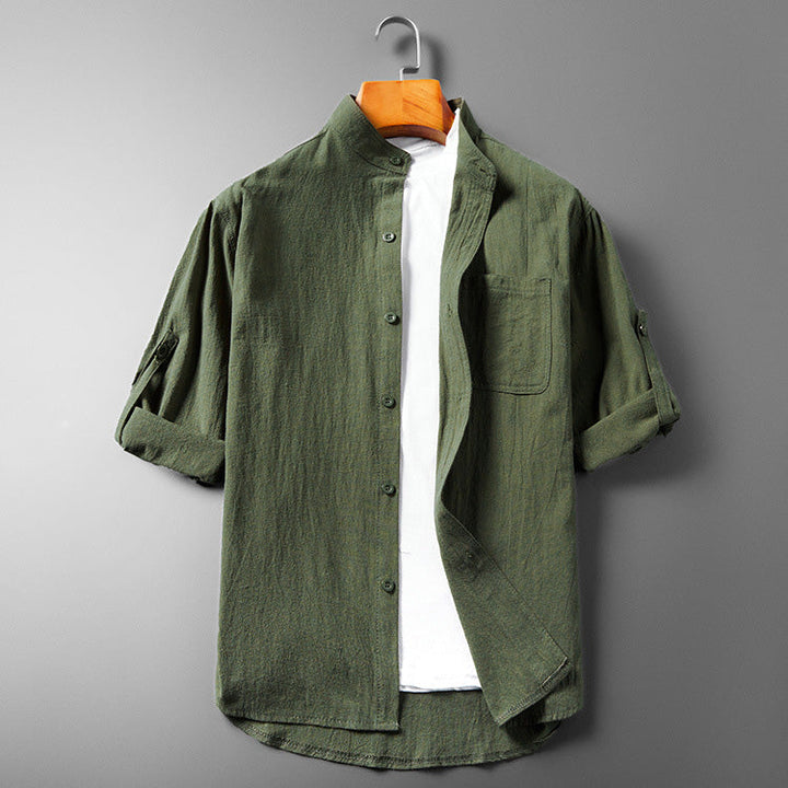 Camisa masculina con botones y cuello band - Manga larga con puño enrollable en tela transpirable y texturizada