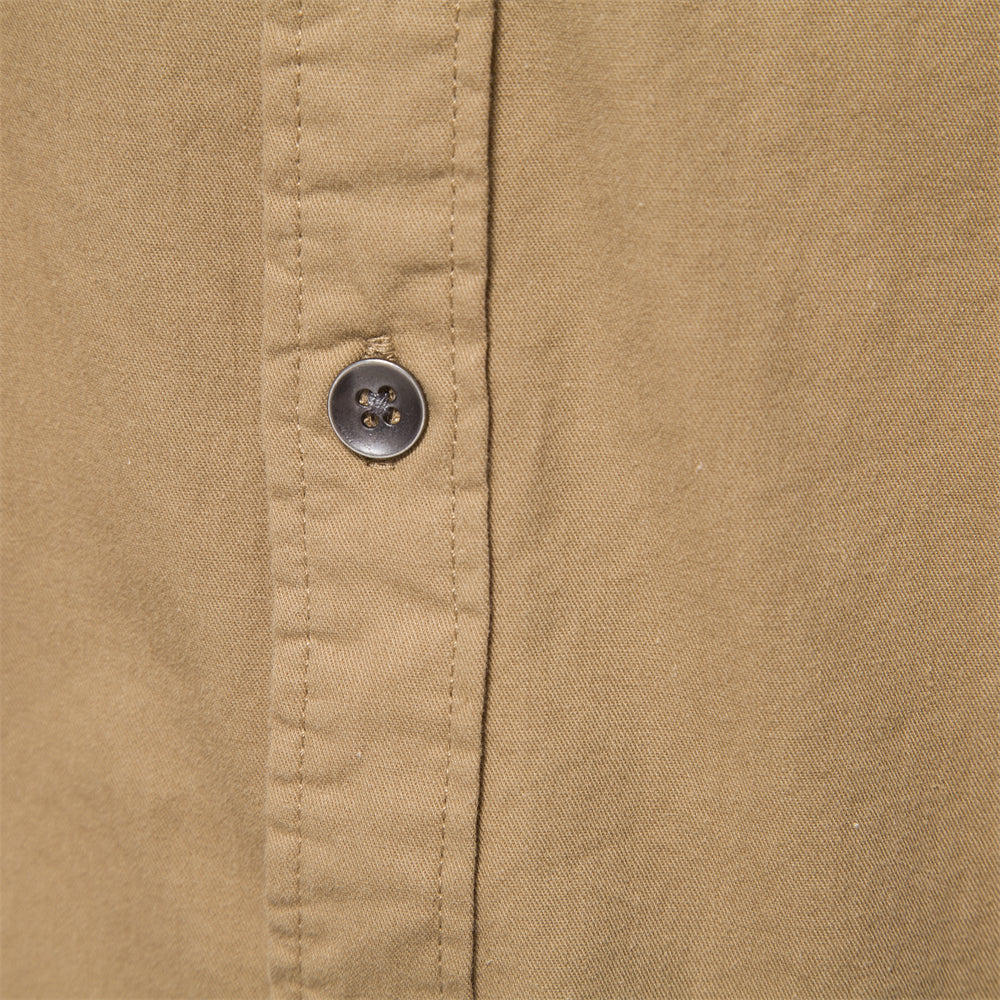 Camicia da uomo slim fit con eleganti polsini lunghi
