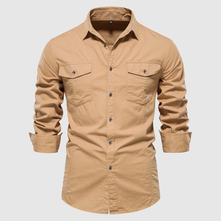 Camicia da uomo slim fit con eleganti polsini lunghi