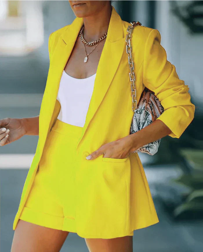 Ensemble Élégant Belle - Veste e Short Sophistiqués per un look raffinato