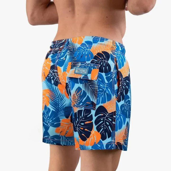 Costumi da bagno da uomo alla moda: look unico e comfort in piscina
