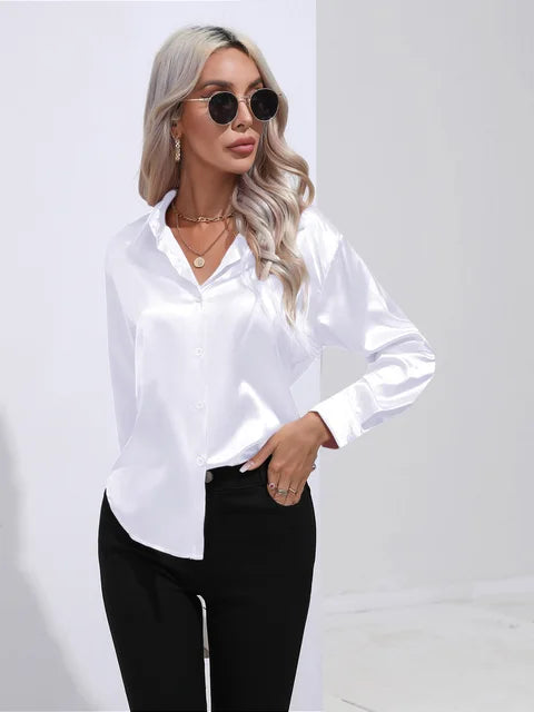 Elegante abito da donna a maniche lunghe dal taglio elegante