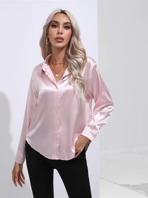 Elegante abito da donna a maniche lunghe dal taglio elegante