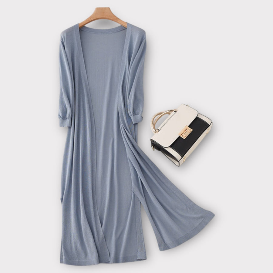 Silvaine - un cardigan estivo in maglia, arioso ed elegante, per il massimo del comfort e dell'eleganza.