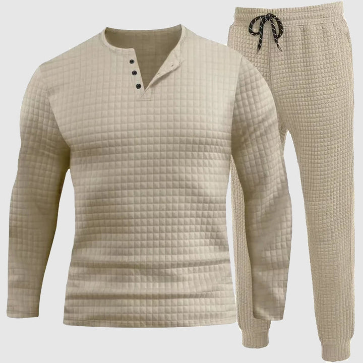 Set completo da uomo con maniche lunghe e pantaloni corti per il massimo comfort di vestibilità