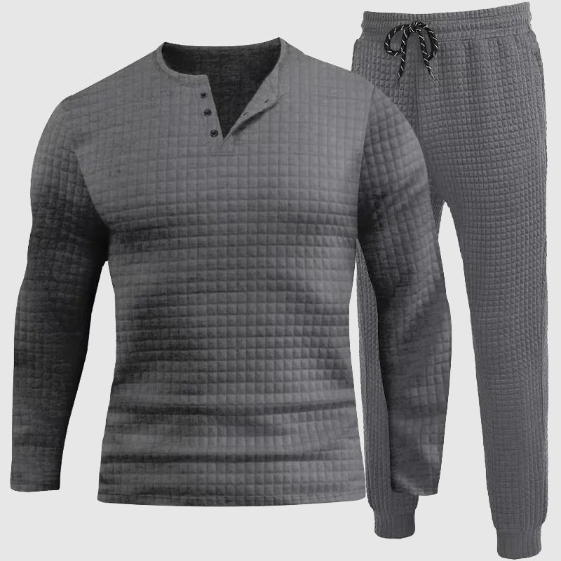 Set completo da uomo con maniche lunghe e pantaloni corti per il massimo comfort di vestibilità