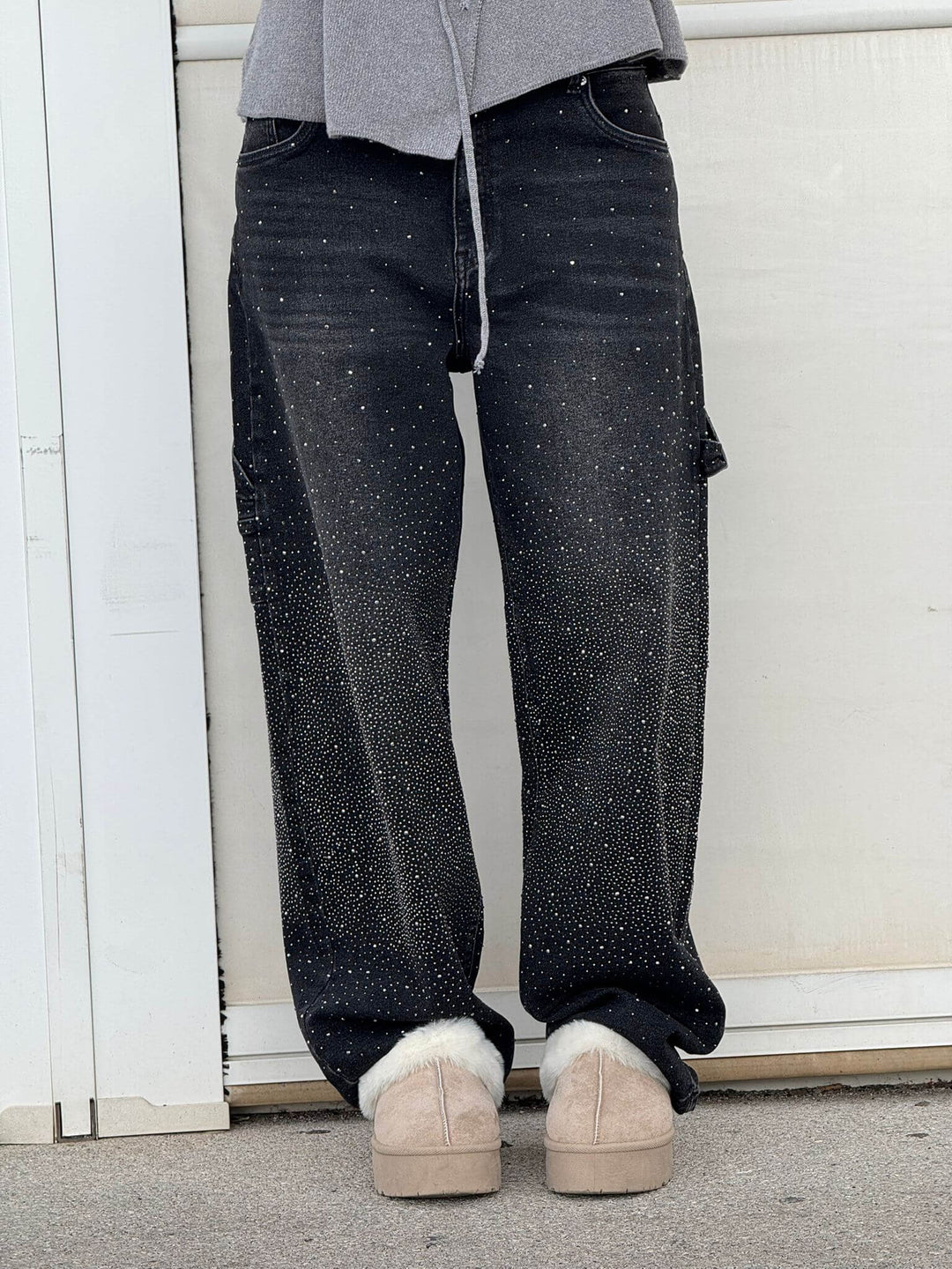 Jeans eleganti da donna a gamba larga con dettagli screziati - stile comodo e alla moda